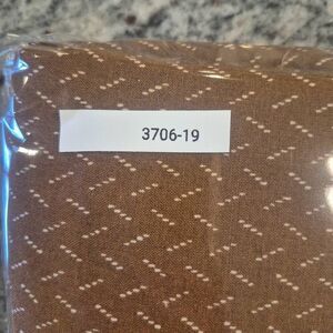 Fabric, Brown & White Mini Print Cotton, Thimbleberries Paint Box Up-Date, Prewa